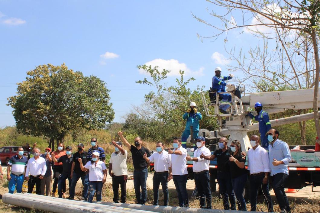 Las maquinarias ya en el terreno para el inicio de los trabajos.