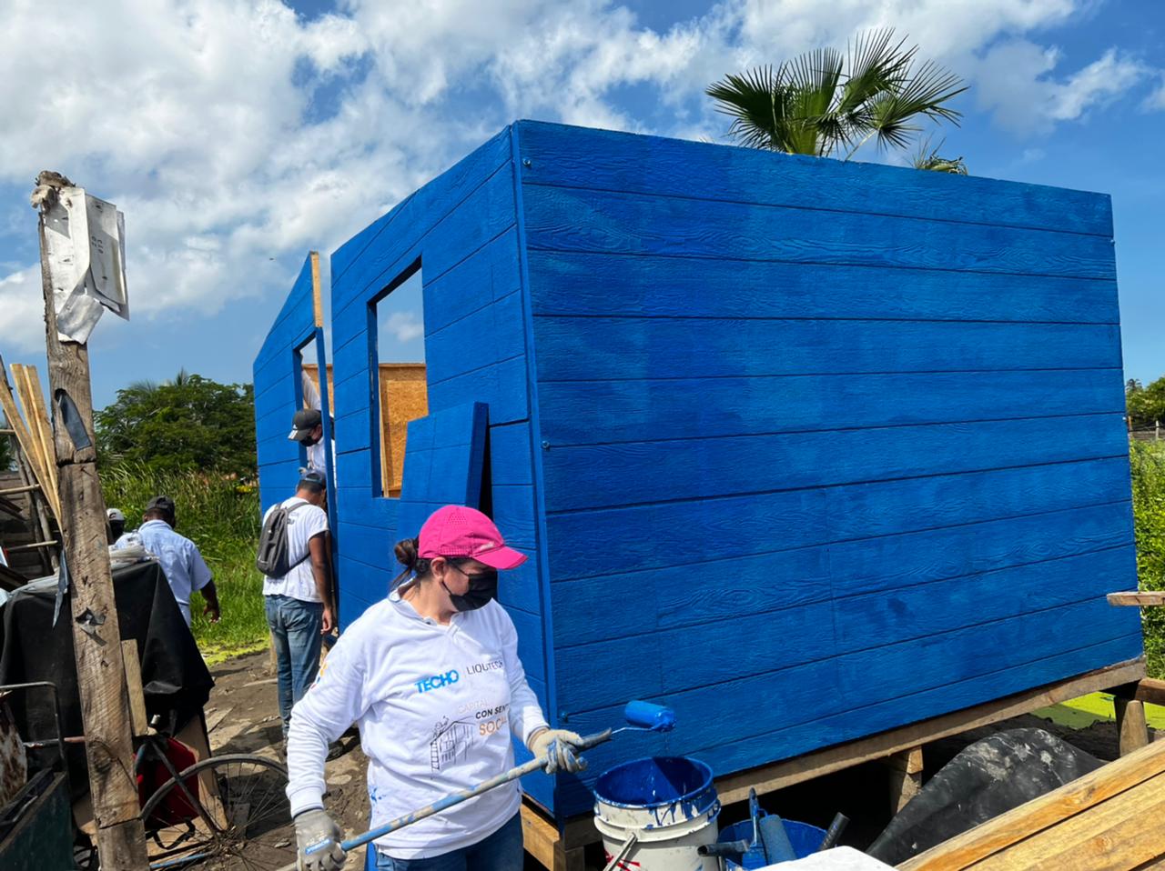 Liquitech construyó viviendas con un Techo para mi país.