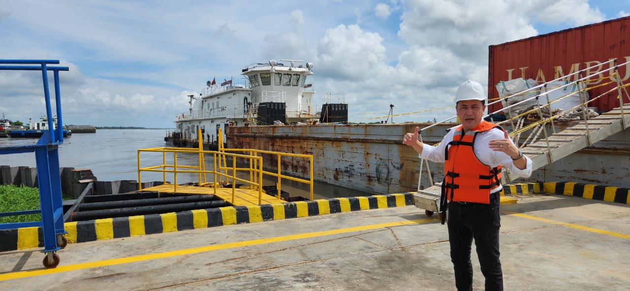 Alonso Benítez, gerente de Puerto Pimsa.