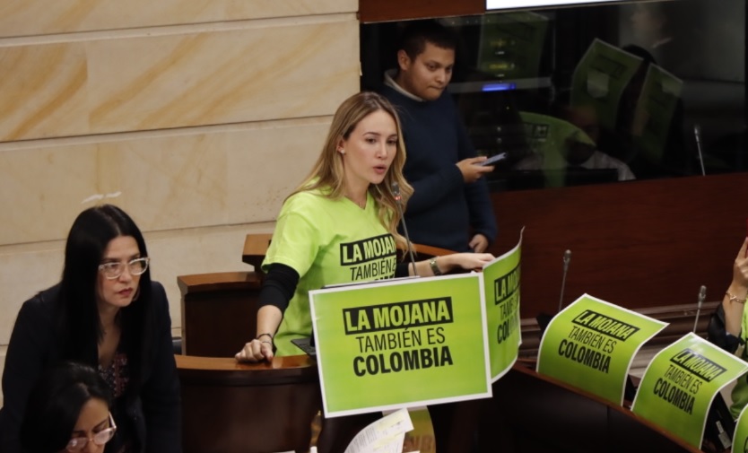 La senadora Ana María Castañeda pidió al Gobierno Nacional reanudar las obras en Caregato.