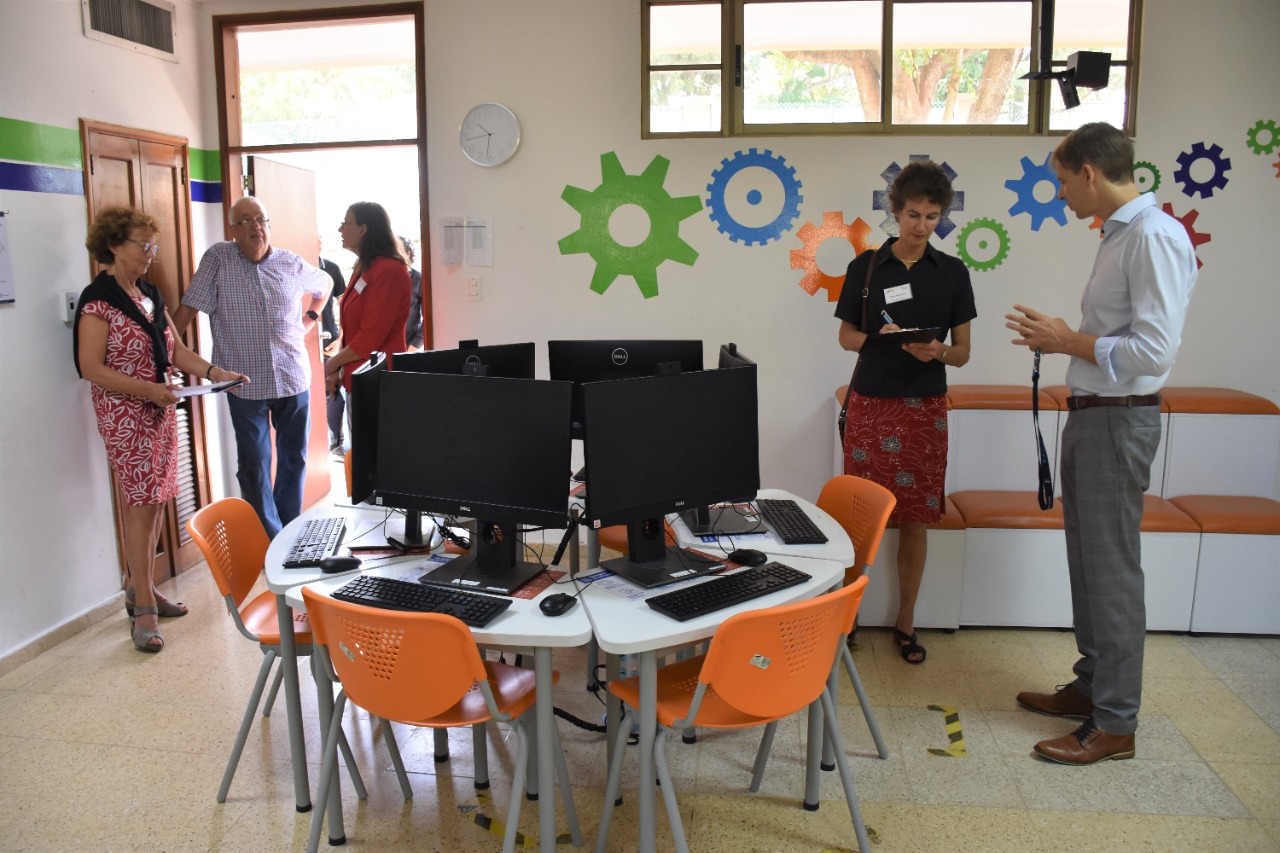 Suministrada Visita de la Agencia Central para los Colegios Alemanes en el Extranjero.