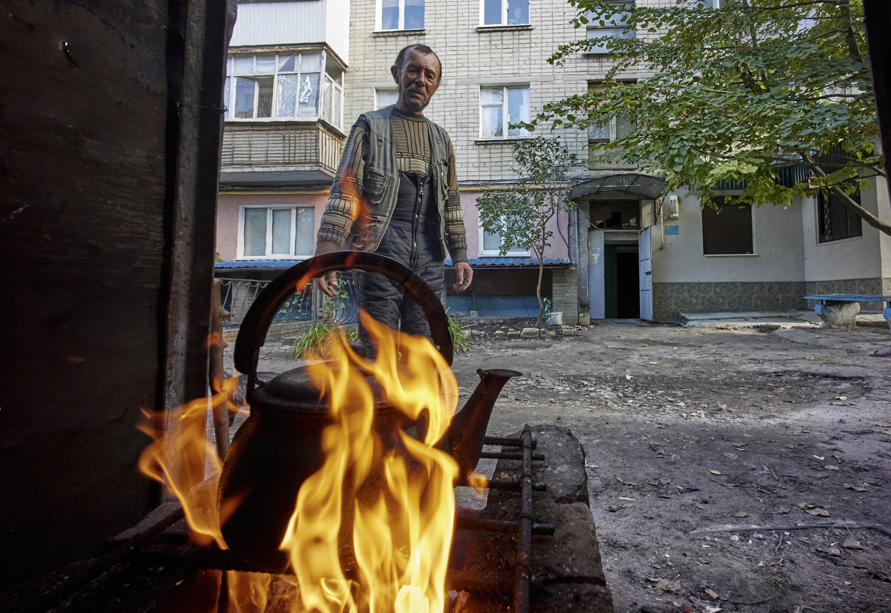 Habitantes de la ciudad recientemente recuperada de Kupiansk, en Ucrania, regresaron a sus hogares.
