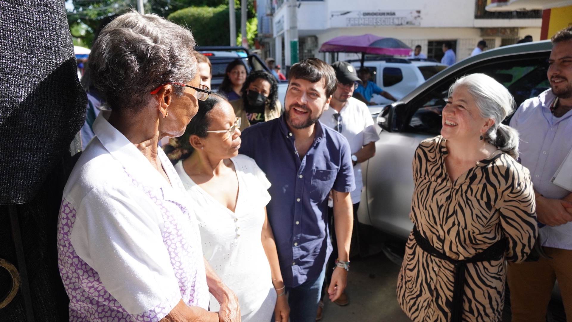 Entrega de viviendas mejoradas a familias de La Luz y La Chinita.