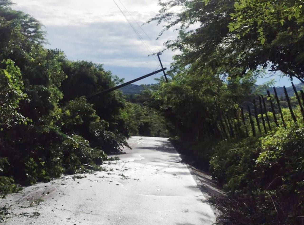 Deslizamientos de tierra provocado por las fuertes lluvias.