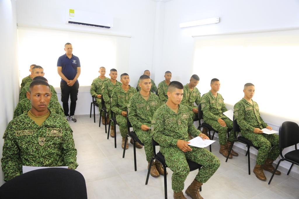 El grupo de infantes que recibió graduación.