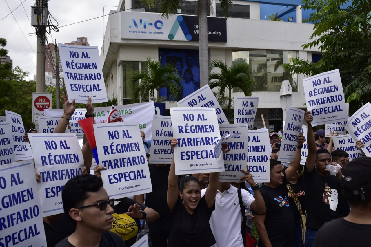 Cristian Mercado Protesta en Barranquilla contra las tarifas de energía.