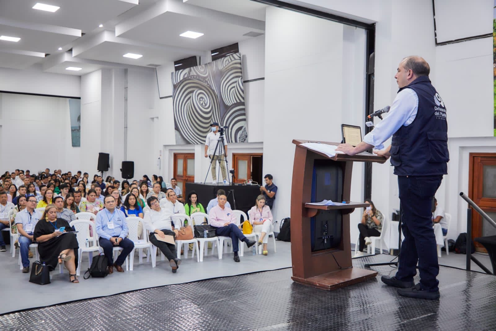 Carlos Camargo, en el marco del Congreso Internacional de Derechos Humanos.
