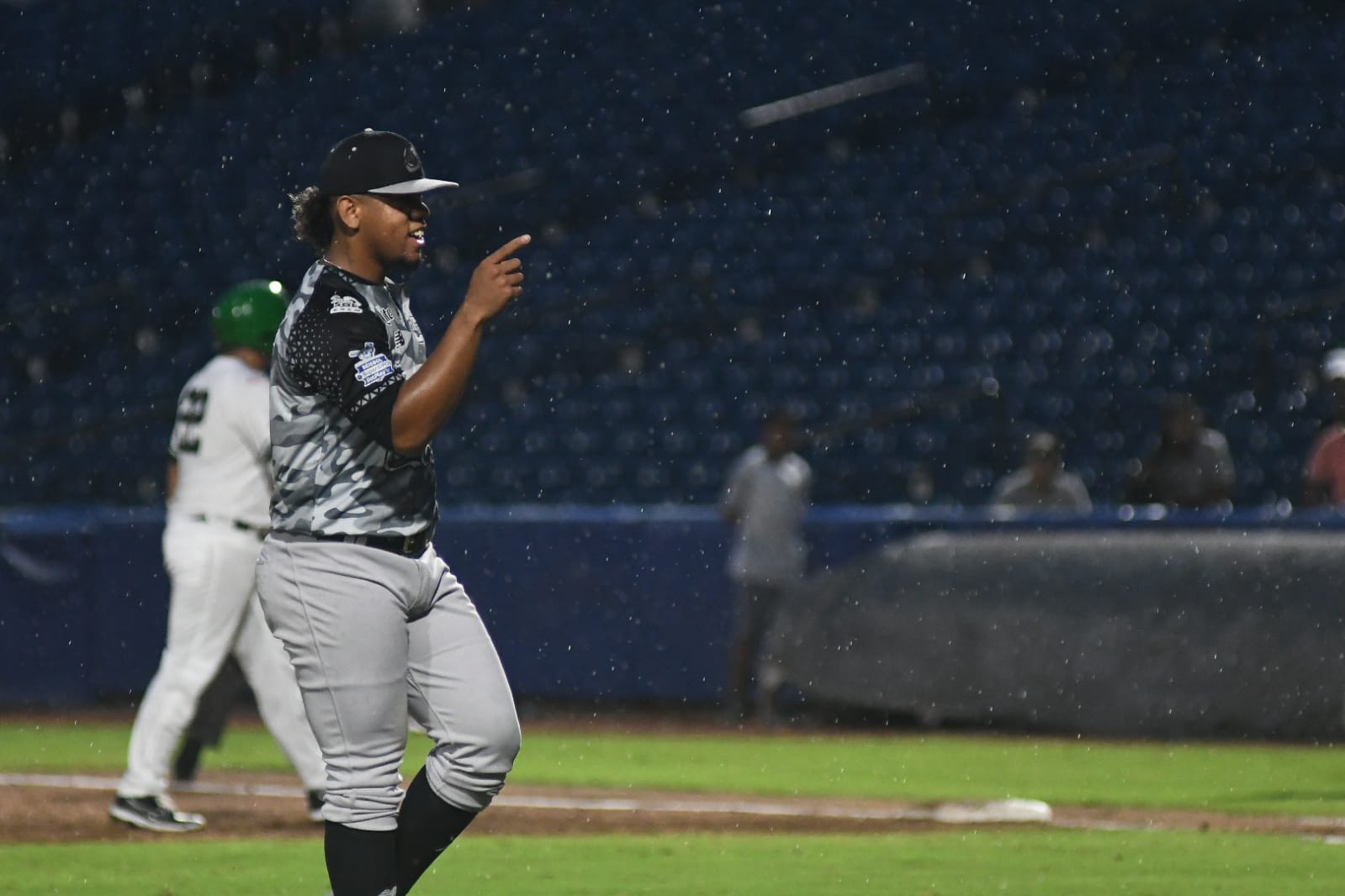 Jean Herrera, pitcher ganador.