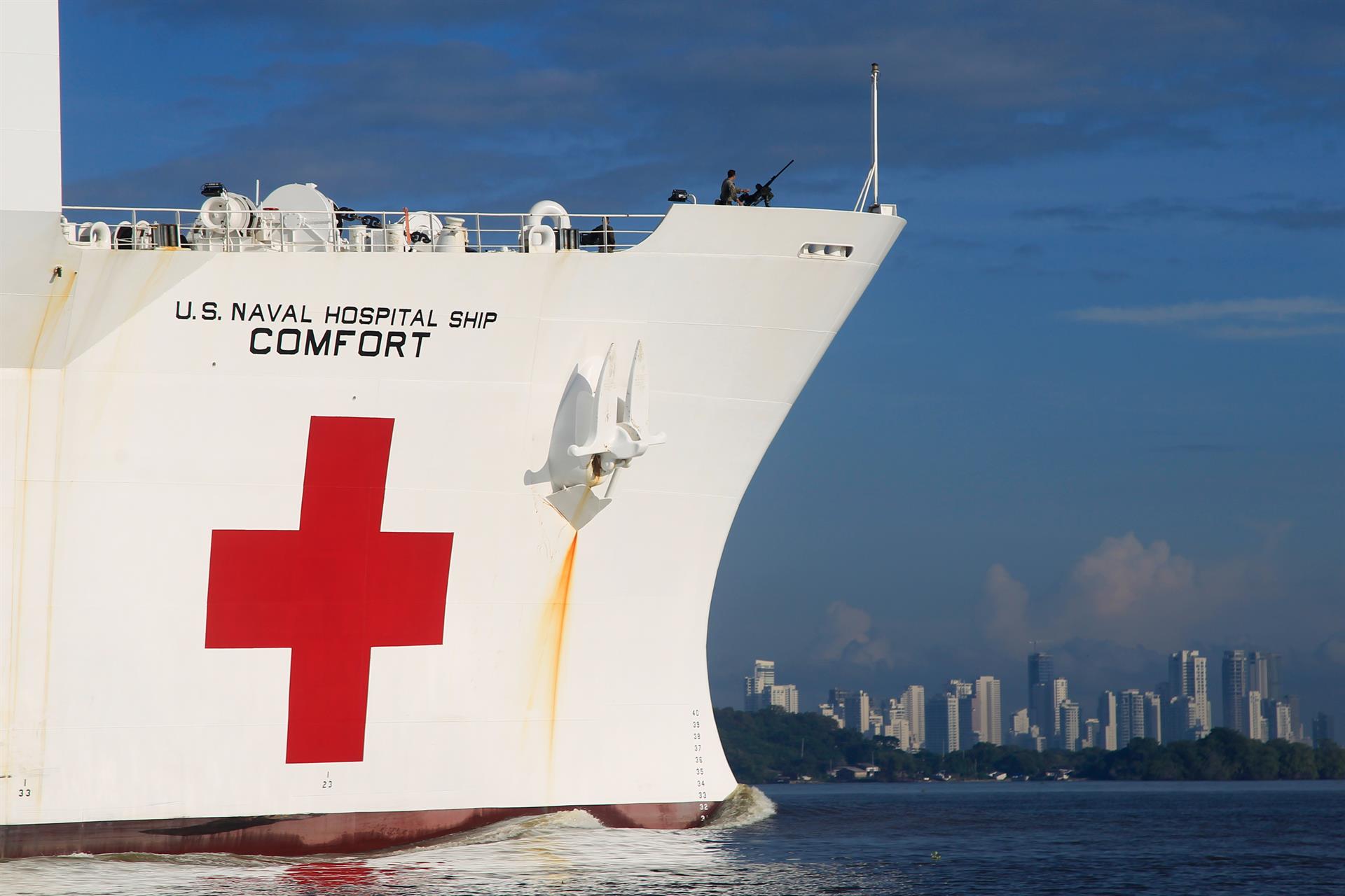 El USNS Comfort en Cartagena