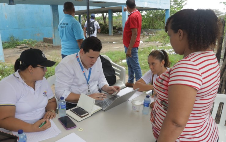 Censo de familias damnificadas en el municipio de Manatí.