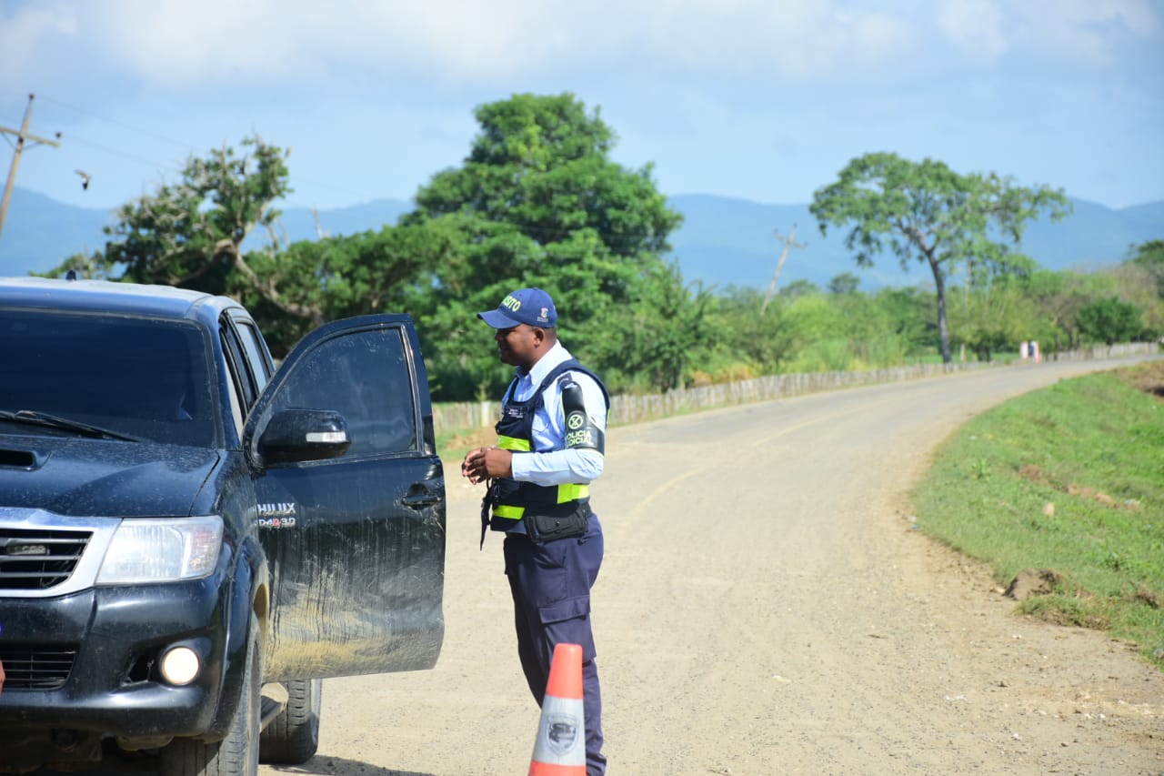 Agente de Tránsito del Atlántico.