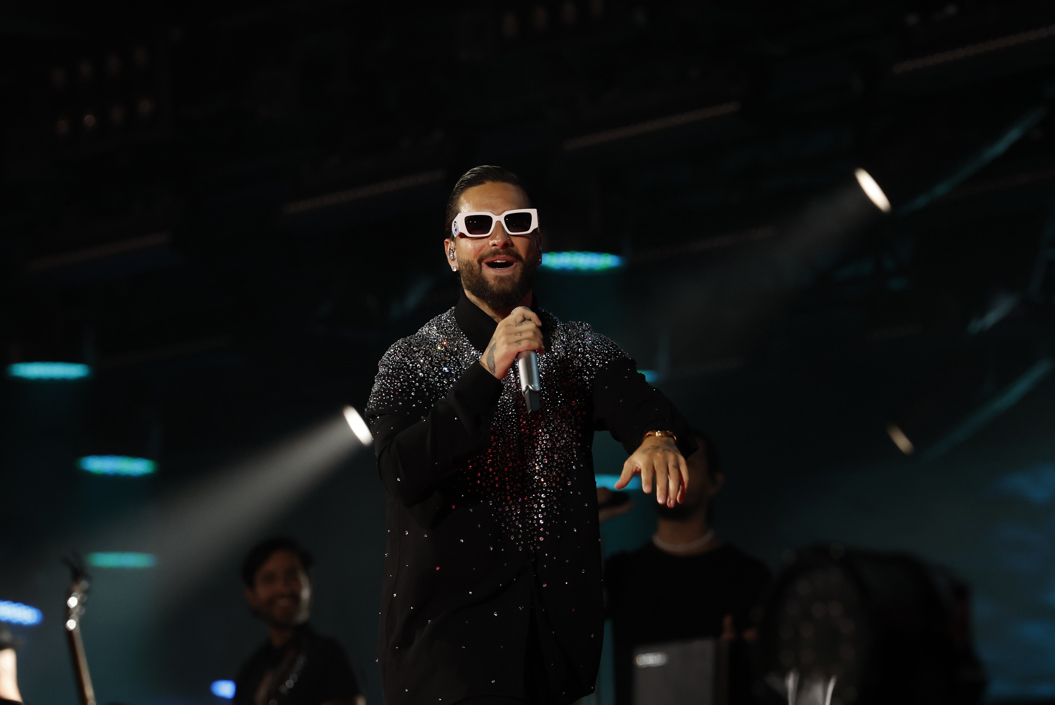 Maluma durante su actuación en la inauguración del 'FIFA fan festival' de Doha.