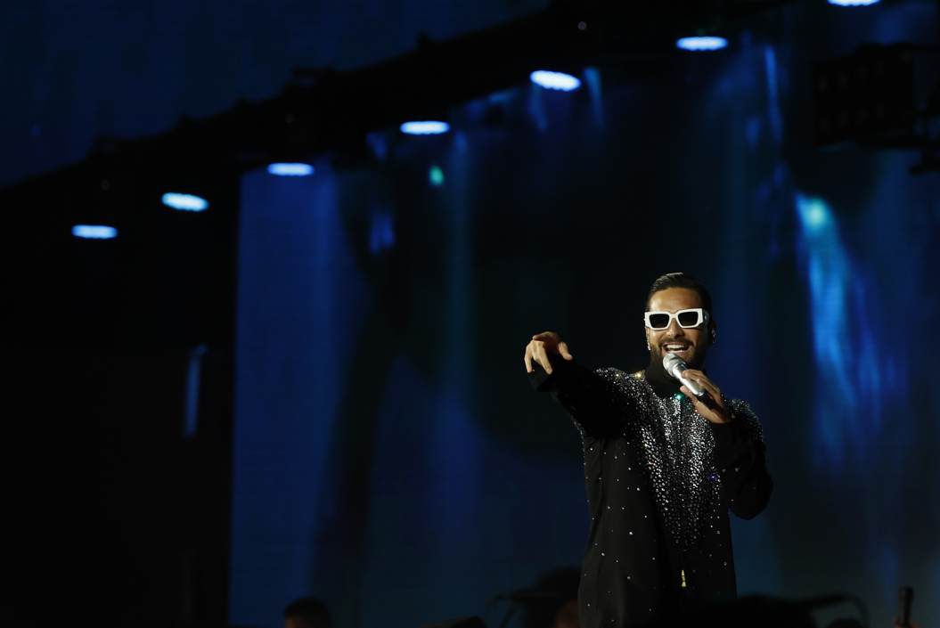 Maluma durante su actuación en la inauguración del 'FIFA fan festival' de Doha.