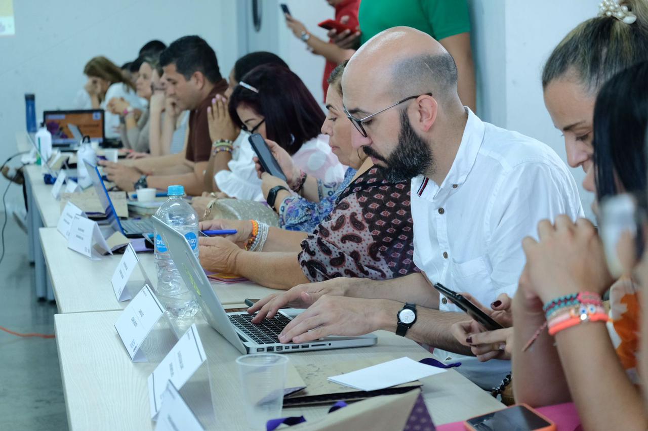 Los coordinadores de bibliotecas públicas de país reunidos en la Fábrica de Cultura