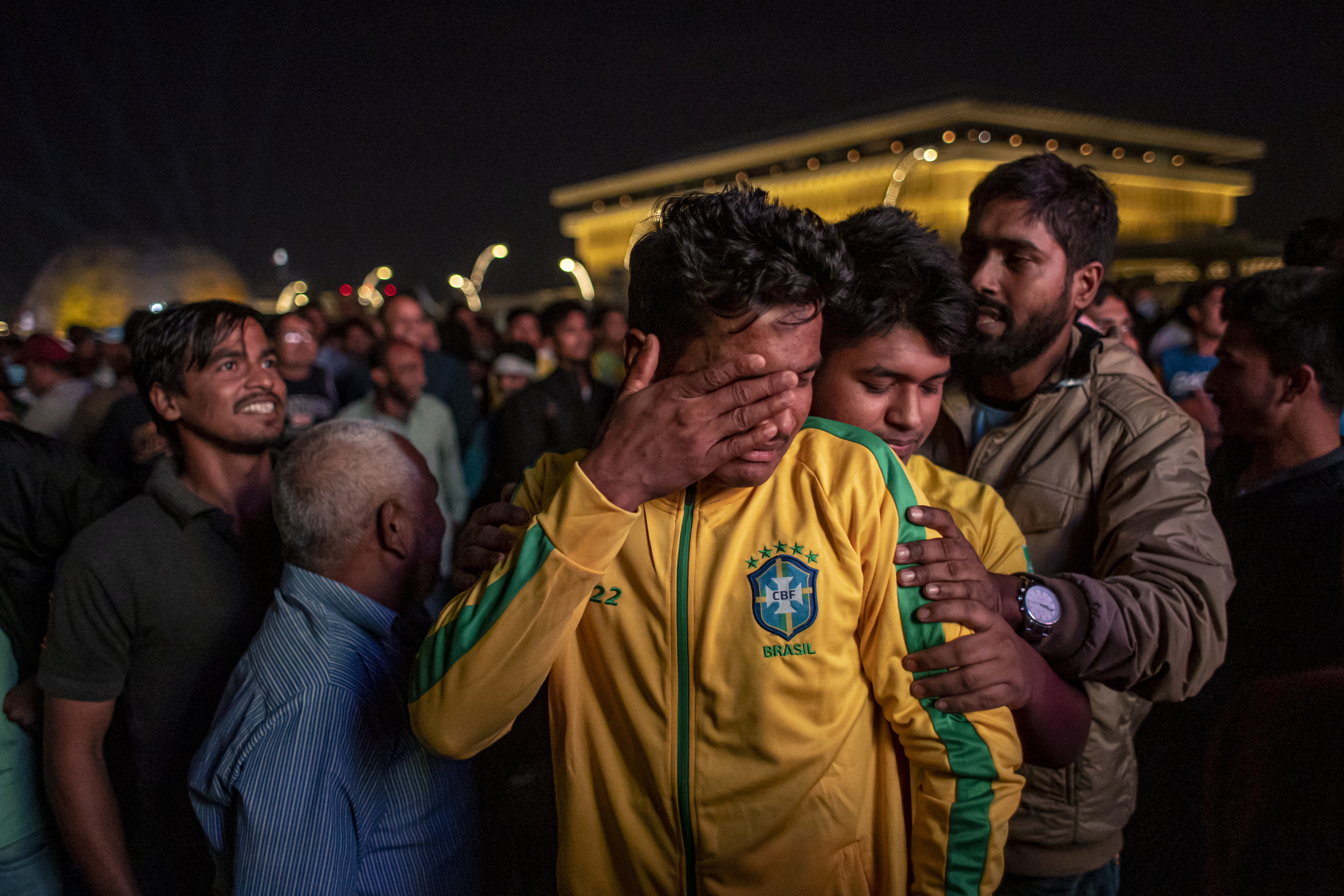 La eliminación de Brasil fue un duro golpe para sus hinchas.