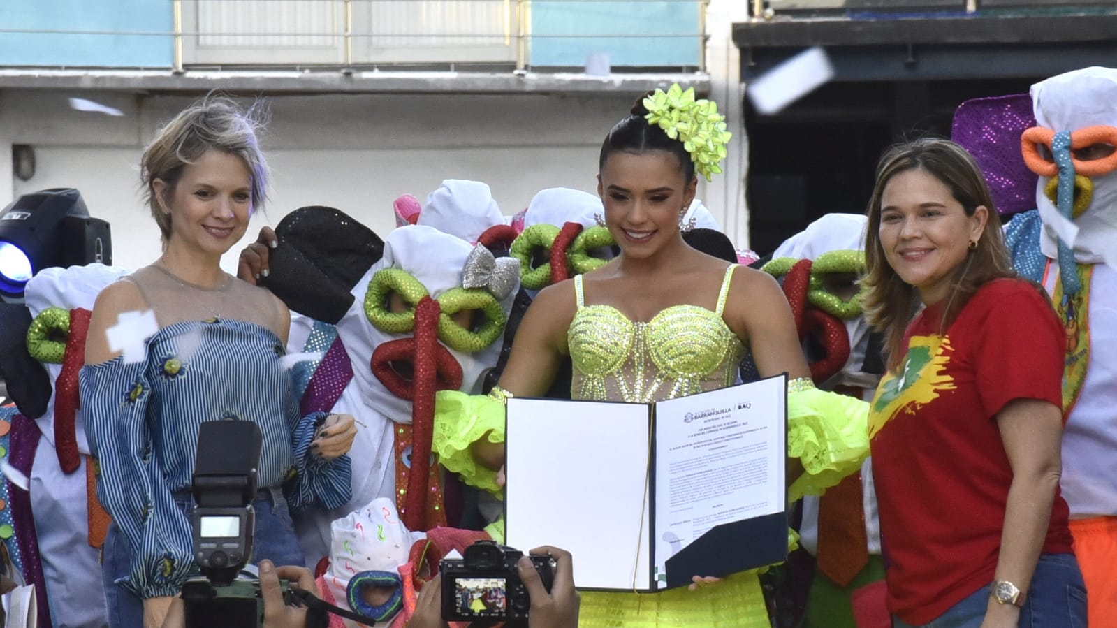 Ceremonia de la entrega del decreto a la Reina del Carnaval 2023, Natalia De Castro González.