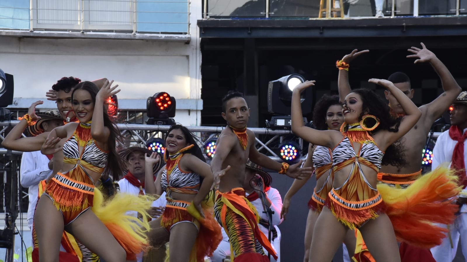 El Grupo Nativo presente en la entrega del decreto a la Reina del Carnaval 2023.