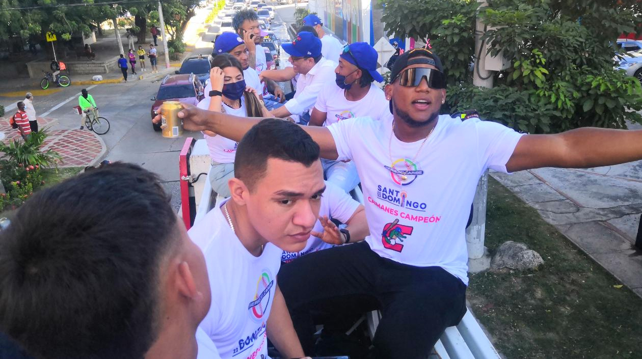 En todo momento los peloteros recibieron la ovación de los barranquilleros.