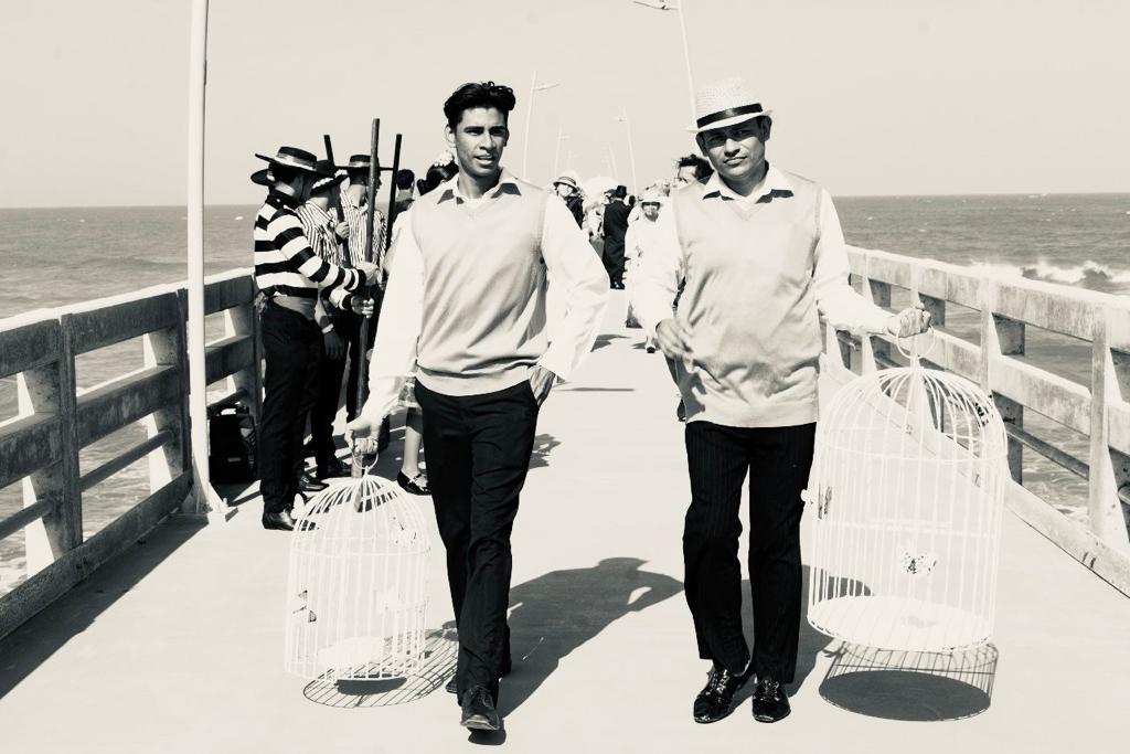 Performance en homenaje a los migrantes de la primera mitad del siglo XX.