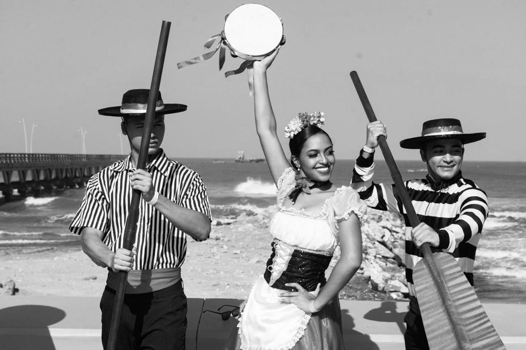 Performance en homenaje a los migrantes de la primera mitad del siglo XX.