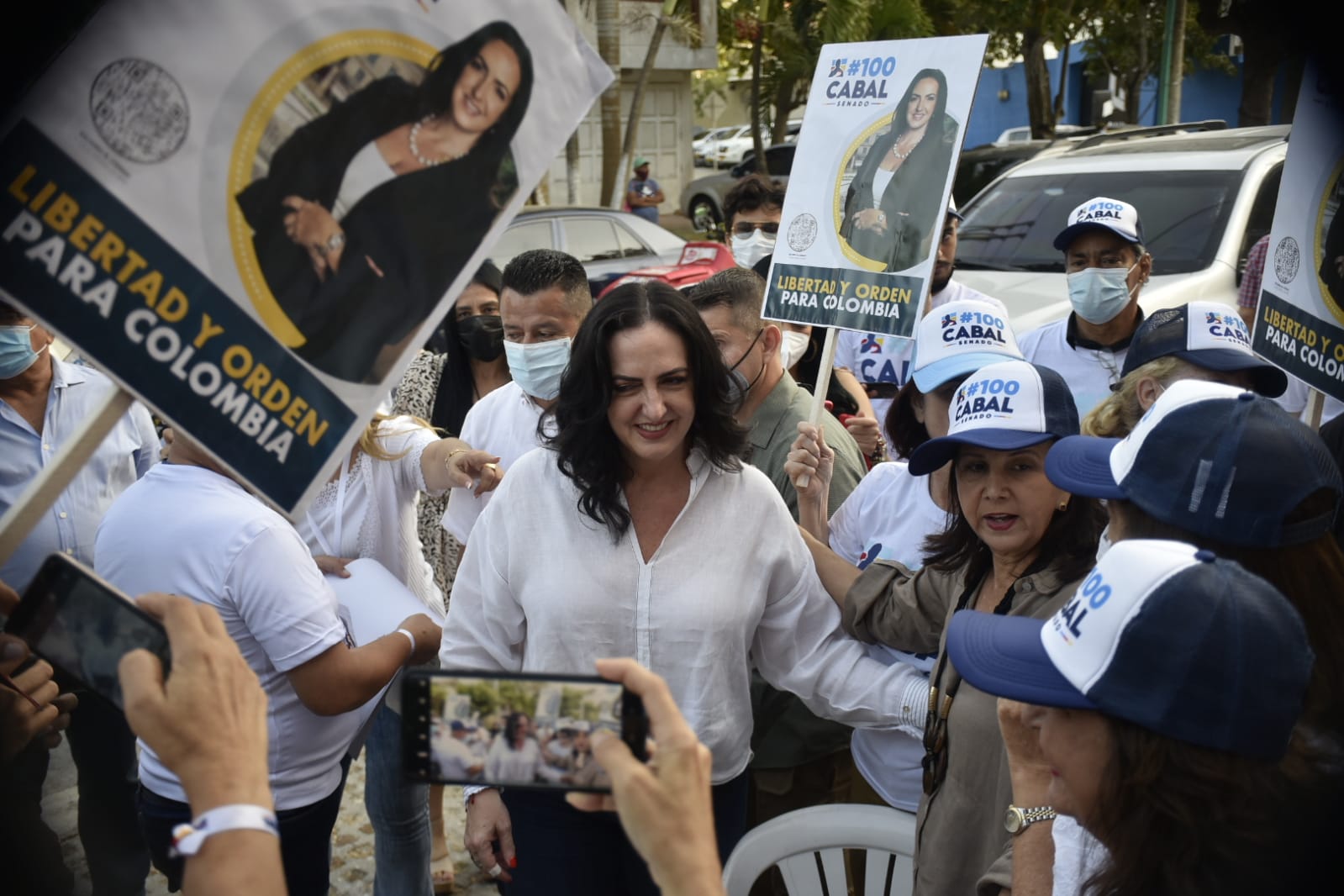 Cristian Mercado La política María Fernanda Cabal durante su visita a Barranquilla.