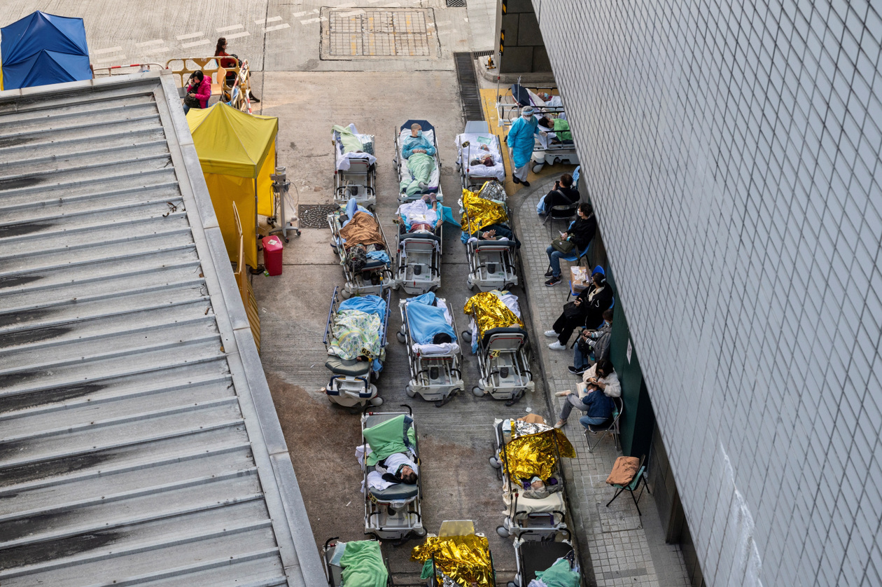Colapso hospitalario en Hong Kong.