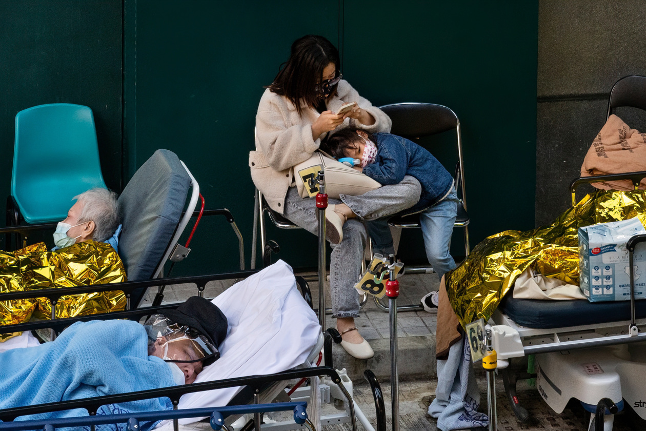 Colapso hospitalario en Hong Kong.