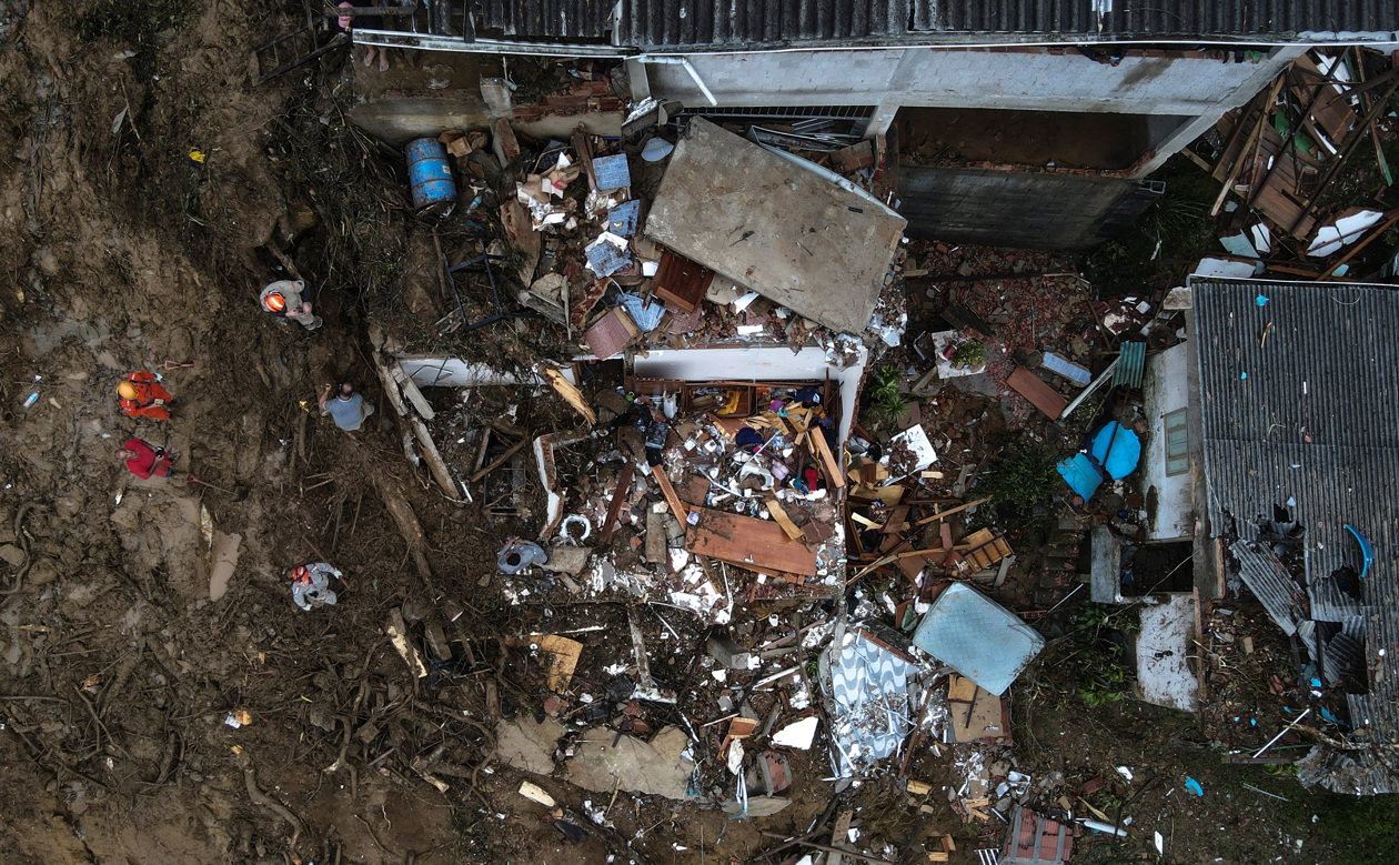 Imágenes de la emergencia en Petrópolis.
