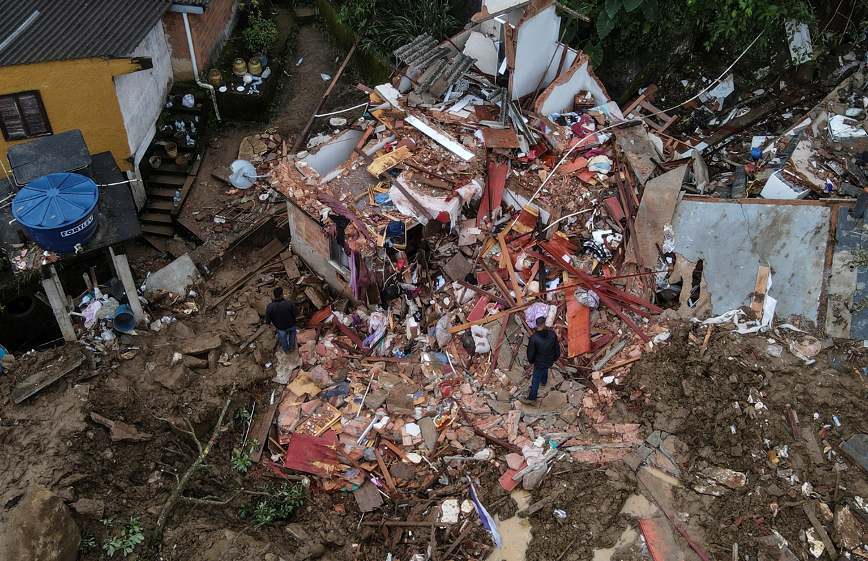 Imágenes de la emergencia en Petrópolis.