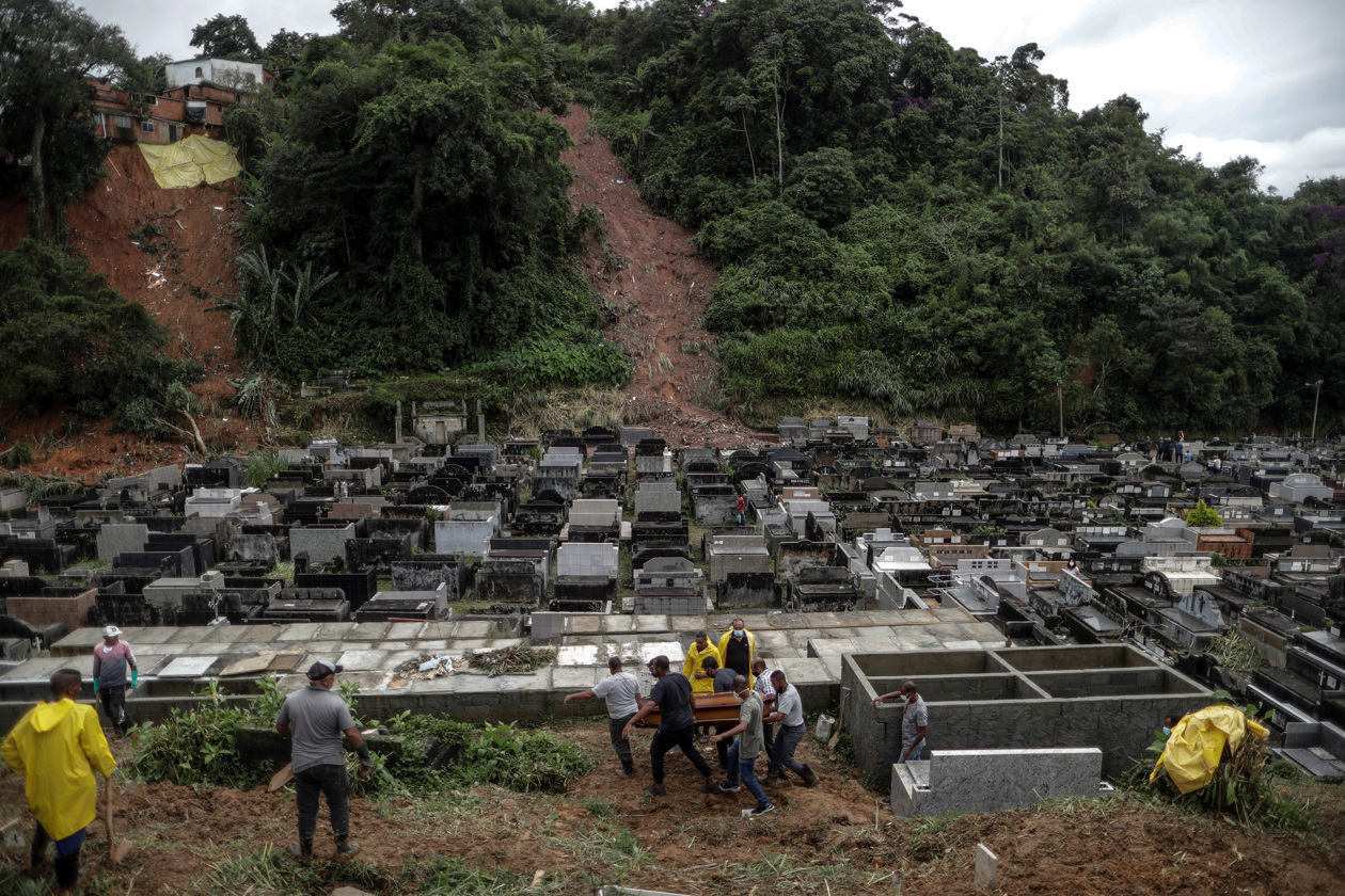 Imágenes de la emergencia en Petrópolis.