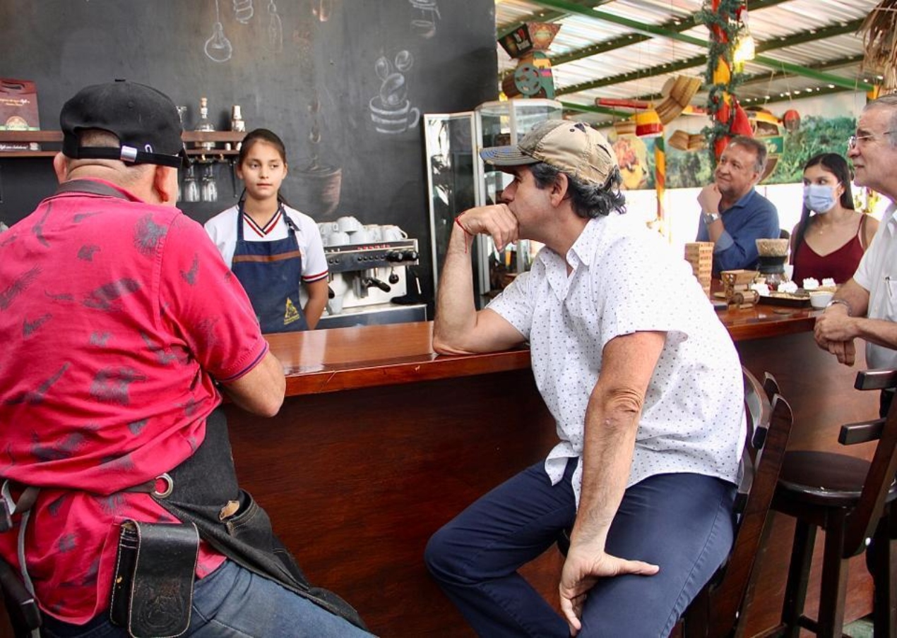 Alex Char, en su visita al Huila.