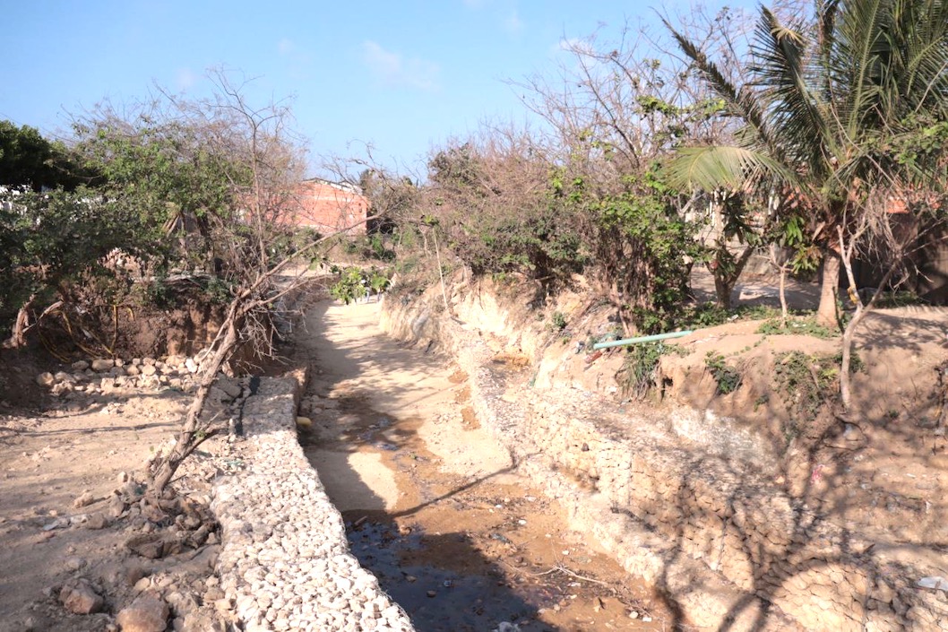 Obras de protección en los arroyos.