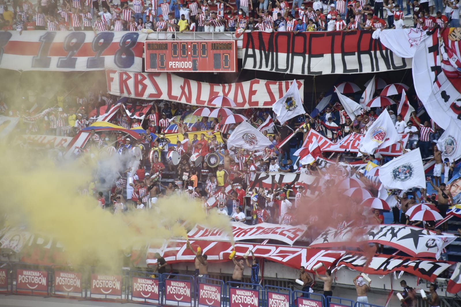 La tribuna presente en el Metropolitano.