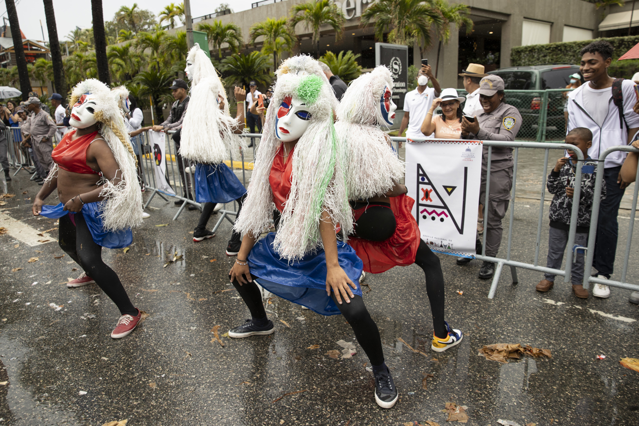Comparsas participan hoy en el Desfile Nacional de Carnaval 2022