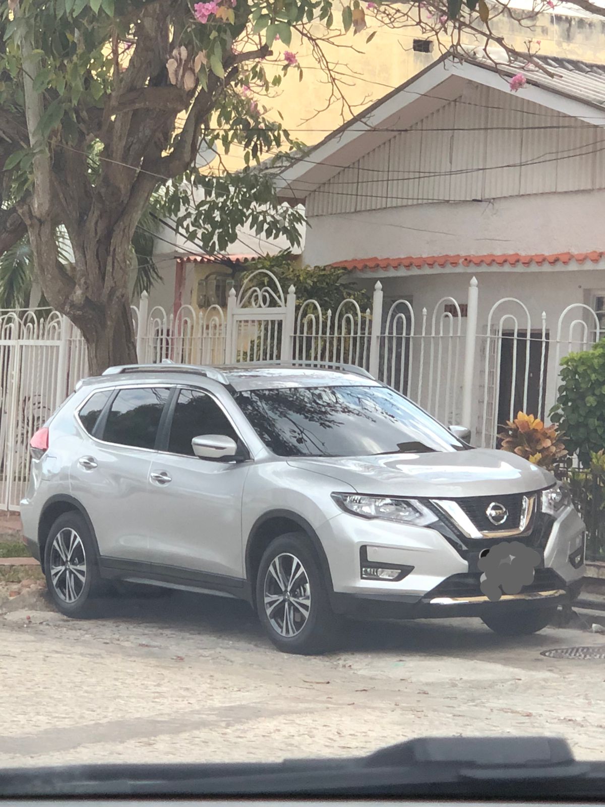 La camioneta de Liliana Segovia Navarro. Esta foto la tomó Jairo días antes de la desaparición de la mujer. Con esta foto, empezó a ofrecer el vehículo a compradores.