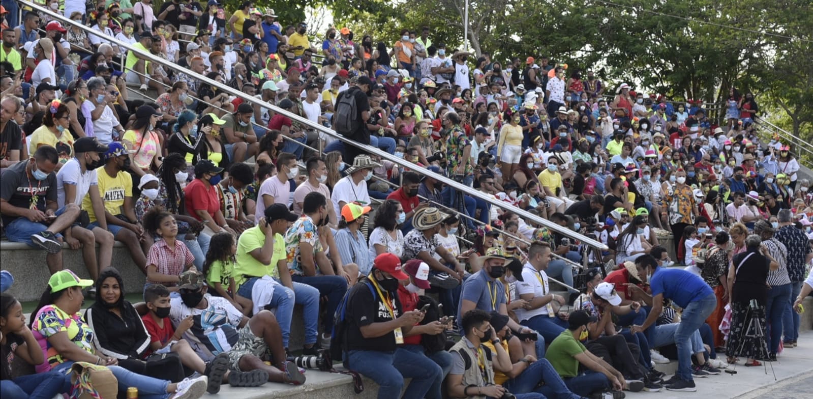 Público asistente al parque Sagrado Corazón.