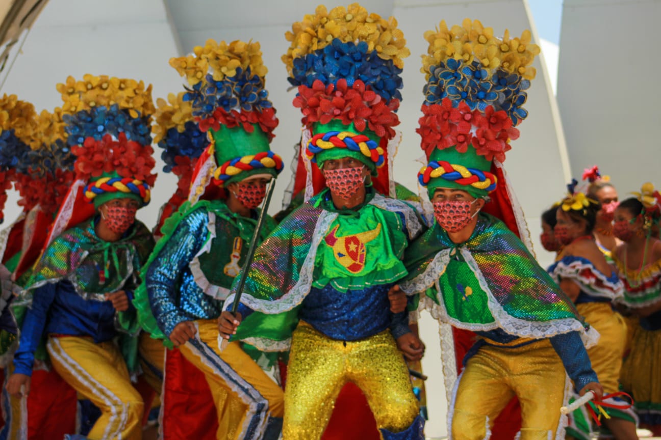 Fiesta de Danzas y Cumbias.