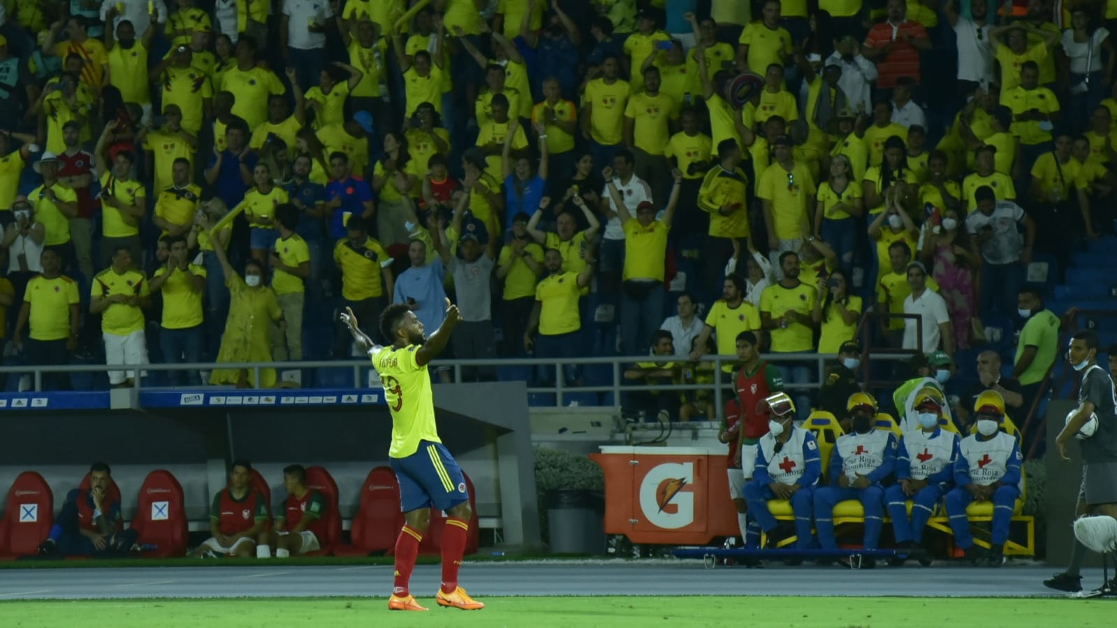 Miguel Ángel Borja celebrando su gol.