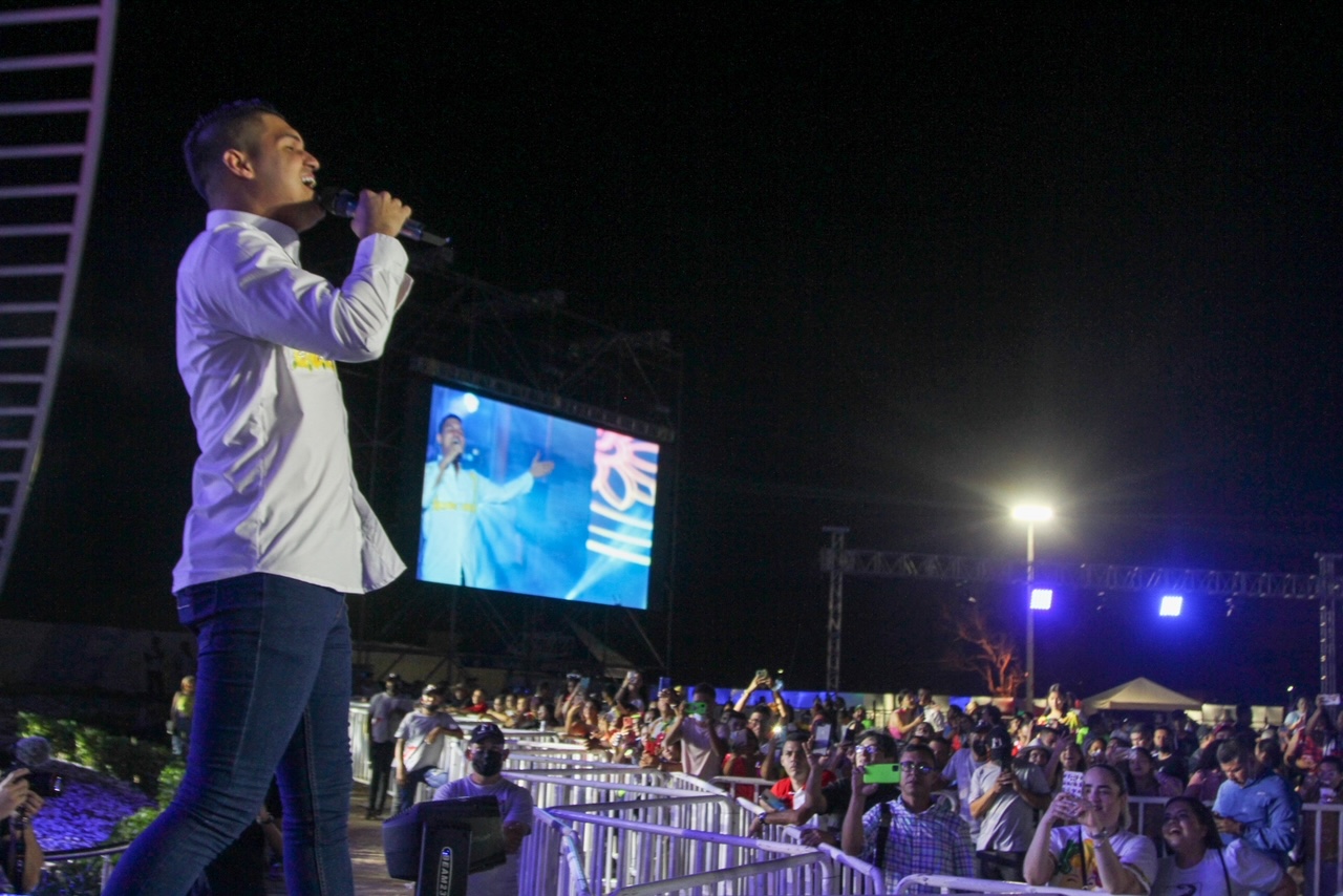 Elder Dayan, cantante vallenato.