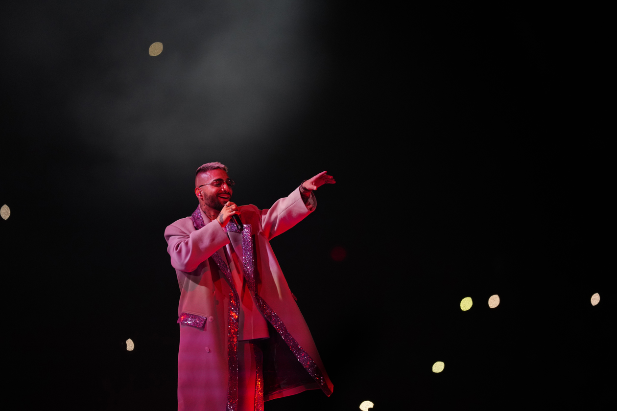 El cantante colombiano Maluma, durante el concierto que ofrece hoy jueves en el Palau Sant Jordi, en Barcelona