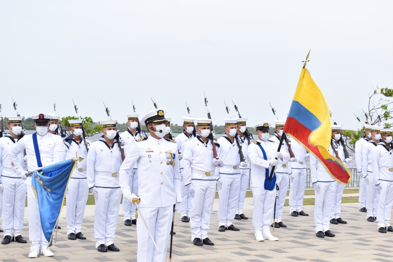 La ceremonia se cumplió en el Malecón del Río.