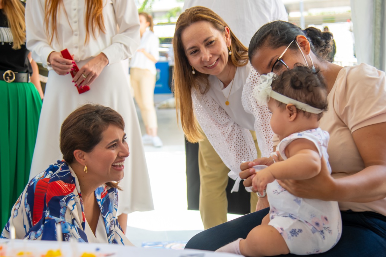 La Primera Dama de la Nación, María Juliana Ruiz.