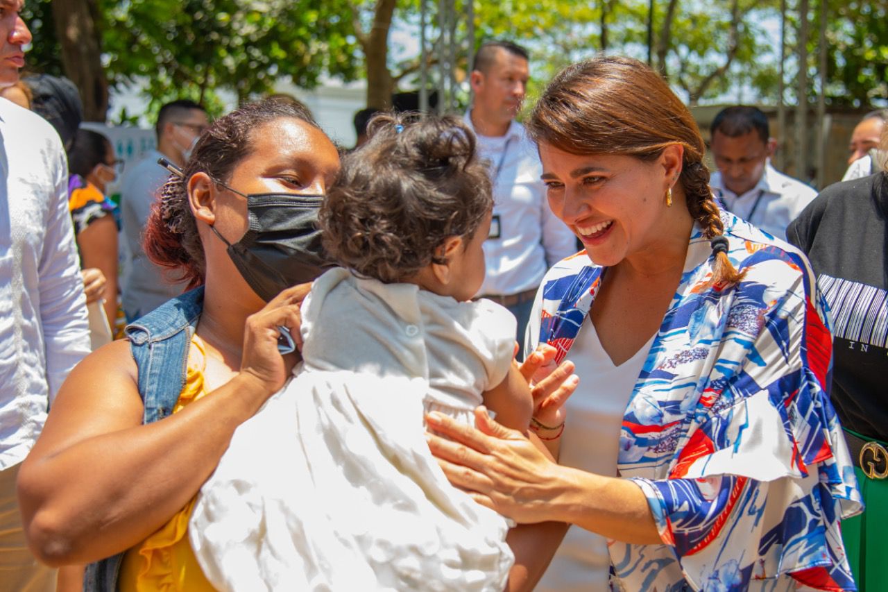 La Primera Dama de la Nación, María Juliana Ruiz.