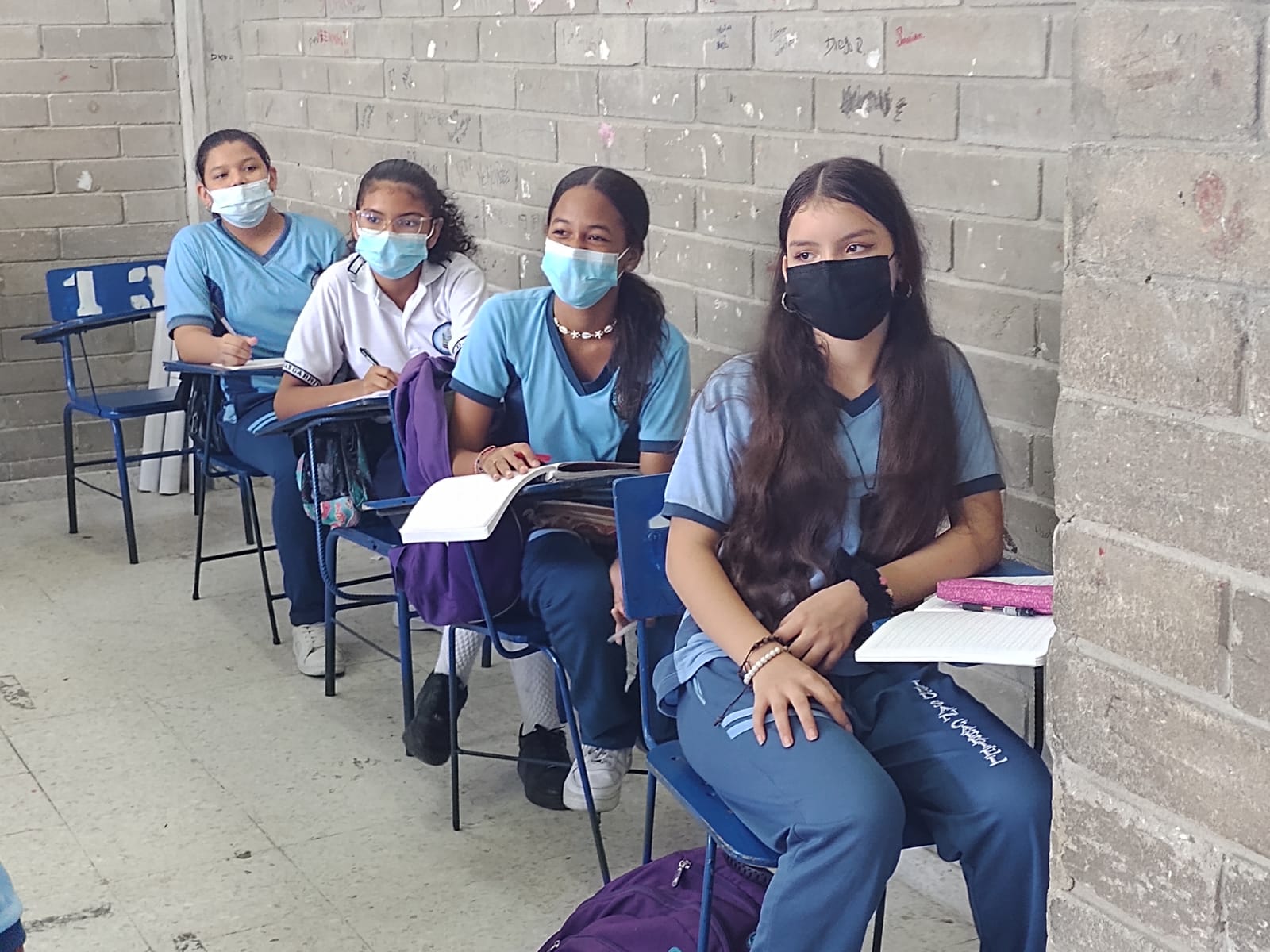 Zona Cero Juana Estrada en su aula de clases