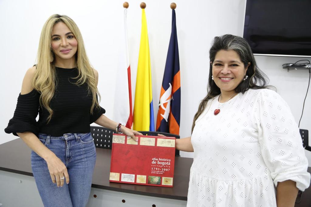 La directora general del IGAC, Ana María Aljure, en la Universidad del Atlántico.