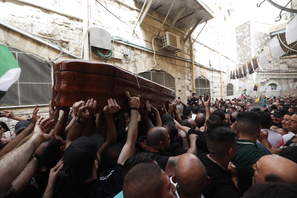 Imagen del funeral de la periodista Shireen Abu Akleh.
