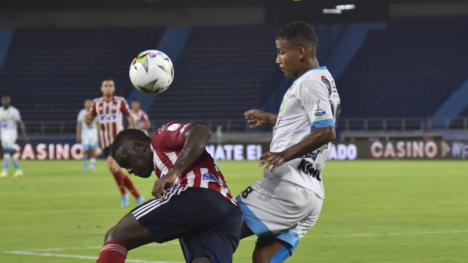 Falta contra Edwuin Cetré.