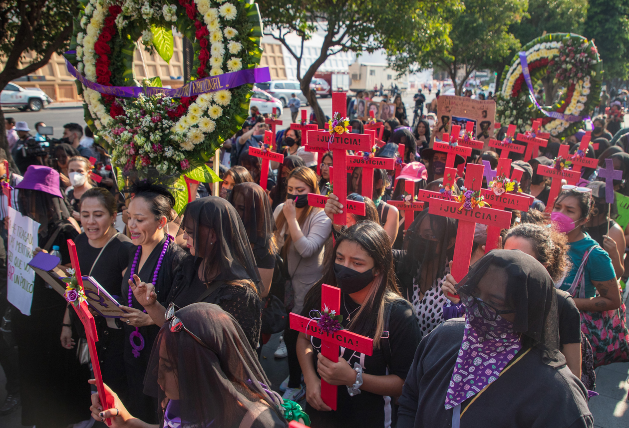 Las mujeres llamaron al Gobierno declarar una alerta nacional de violencia de género. 