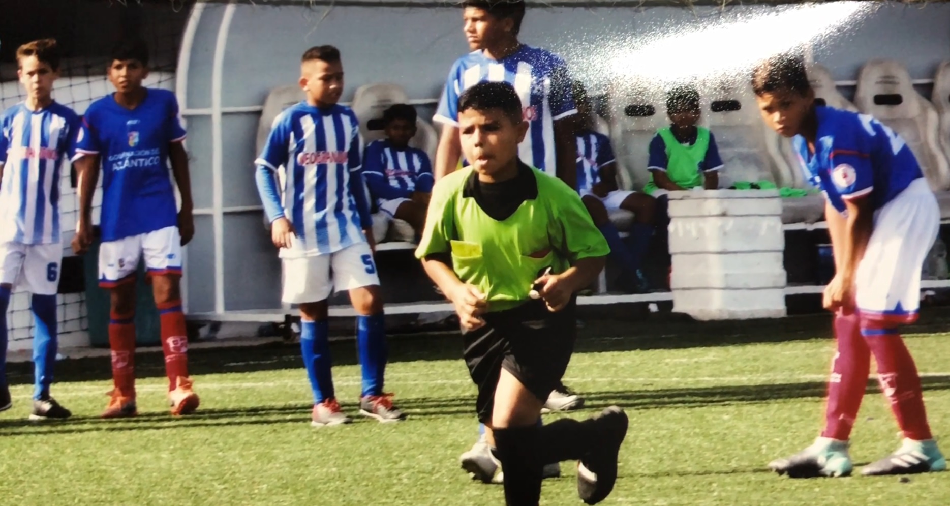 La foto del primer partido dirigido por Jesús Adrián. 