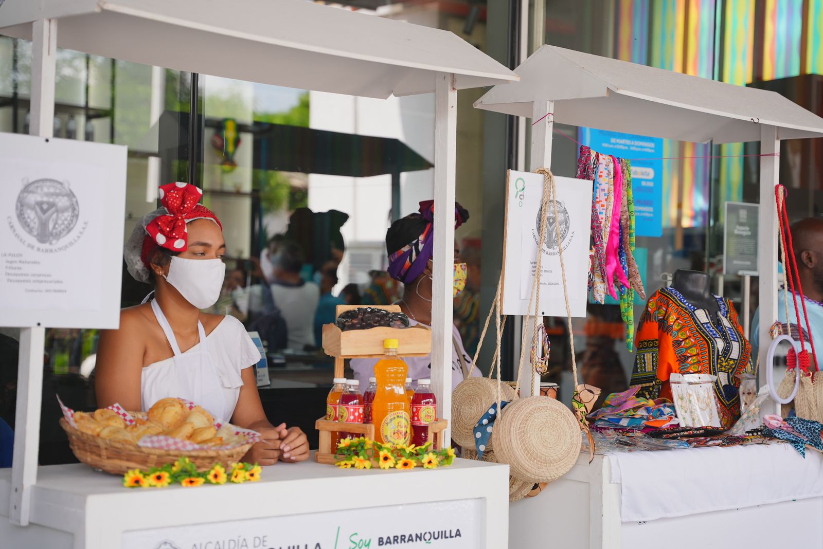 Desde las 9 de la mañana la Plazoleta del Museo del Carnaval se llenó de alegría con nueve marcas de familias descendientes de la cultura afro.